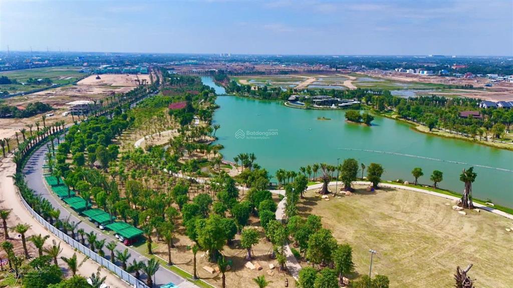 Biệt thự rừng slvườn bình minh 225m2, giá 15,9 tỷ và đl gần hồ thiên nga 268m2 26 tỷ. căn cn tự do