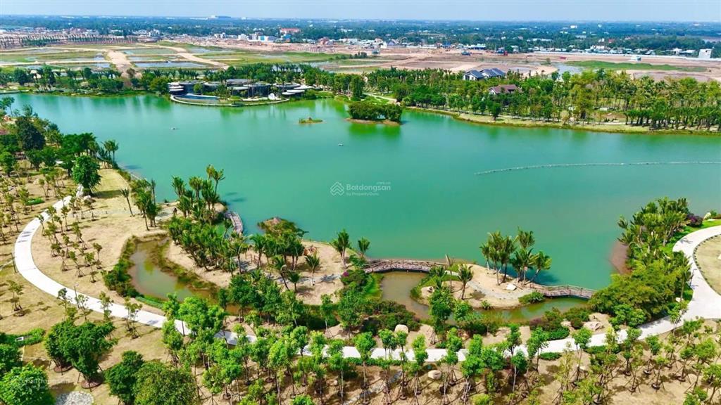 Đơn lập có hầm trải nghiệm view hồ thiên nga & suối mơ 2 căn 352m2/giá 29,8 và 39,6 tỷ. không hccn