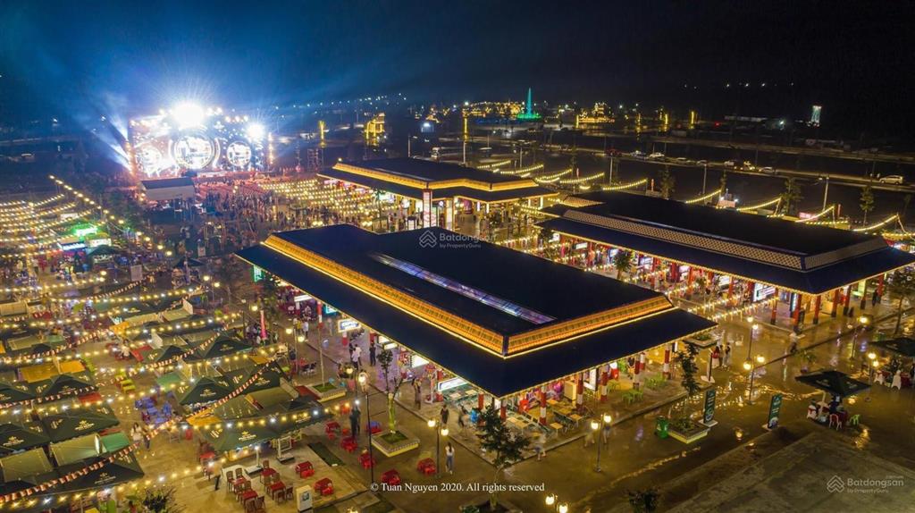 Bán lô đất cạnh đất chợ đêm về kinh doanh được ngay, giá cắt lỗ 400triệu