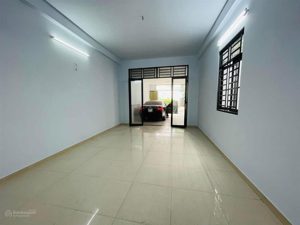 Cực hiếm chỉ 5.19 tỷ 5x22m, 110m2, gấp bán, nhà 2 tầng, 6pn  trần thị cờ  thới an hẻm xe hơi