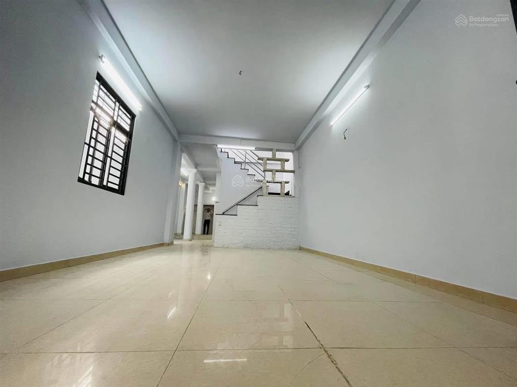 Cực hiếm chỉ 5.19 tỷ 5x22m, 110m2, gấp bán, nhà 2 tầng, 6pn  trần thị cờ  thới an hẻm xe hơi