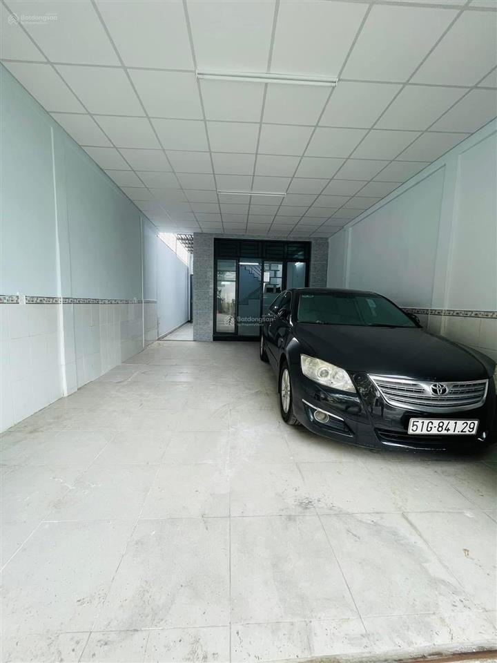 Cực hiếm chỉ 5.19 tỷ 5x22m, 110m2, gấp bán, nhà 2 tầng, 6pn  trần thị cờ  thới an hẻm xe hơi