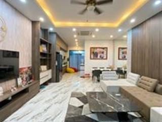 Nhà tây mỗ 38m2 lô góc dân xây, mặt tiền rộng 4.4m sổ vuông, cách ôtô 20m. giá 7 tỷ.  0568 331 ***