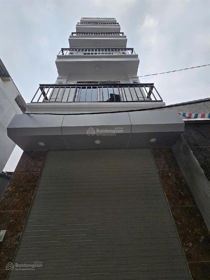 Bán nhà tây mỗ 35m2, lô góc, trước mặt sân rộng, ngõ 3.5m, nhà mới đẹp vào ở ngay. giá 6.15 tỷ