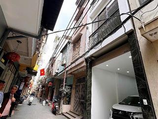 Nhà đại mỗ 60mx6t, ngõ phân lô oto tránh, sát kđt louis city, oto vào nhà. giá 13.5 tỷ