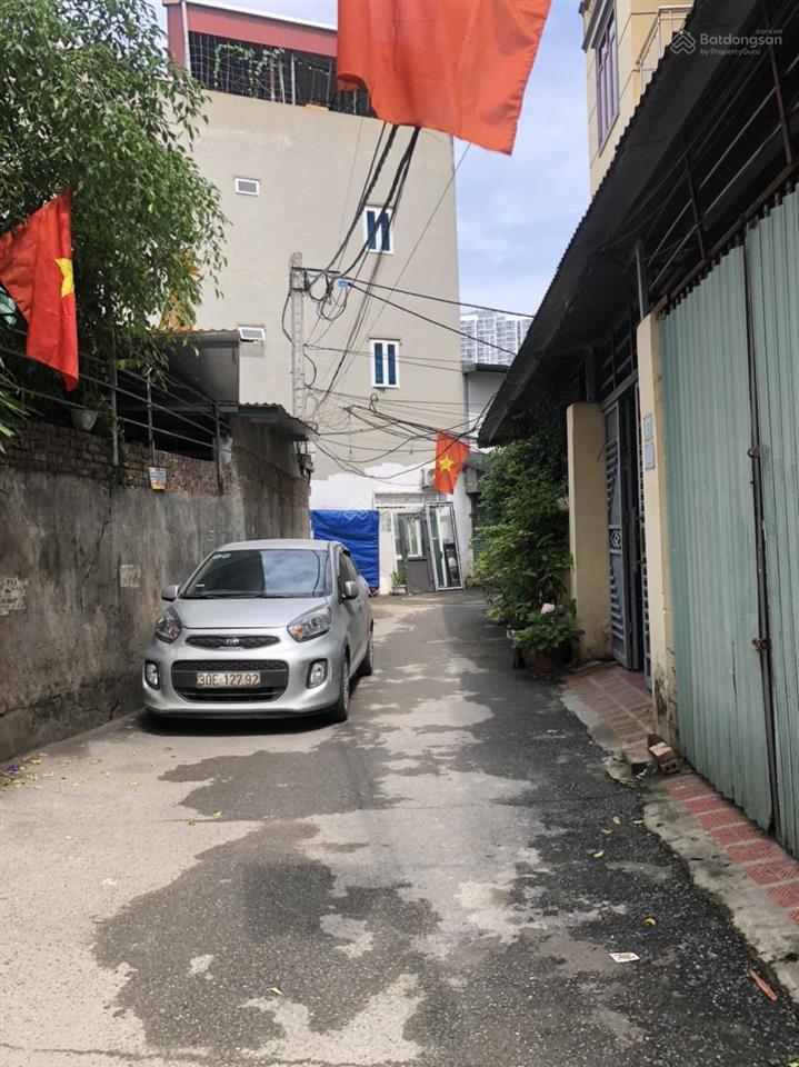 Bán đất tây mỗ, 38m lô góc, mt rộng 5m, ô tô vào đất, ngõ trước mặt 2 ô tô tránh. 0568 331 ***
