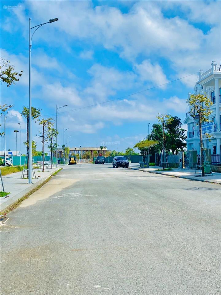 Biệt thự phú xuân cạnh aeon mall  đường võ nguyên giáp đối diện trung tâm hành chính thành phố huế