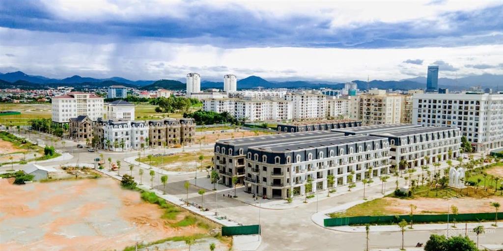 Chỉ 2.3tỷ sở hữu shophouse phú xuân city  sổ hồng đối diện khu hành chính tp. huế, gần aeon mall