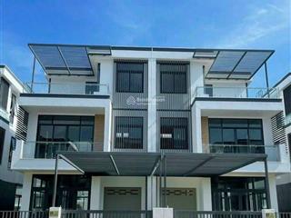 Biệt thự sinh thái, gần công viên khu đt đông tăng long, tp. thủ đức, dt 20x20m, 3 tầng giá 30 tỷ