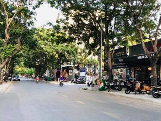 Bán quỹ đất khan hiếm mt thảo điền, quận 2  dt 30x70  nhà cấp 4  xd hầm + 40 tầng  giá 390 tỷ