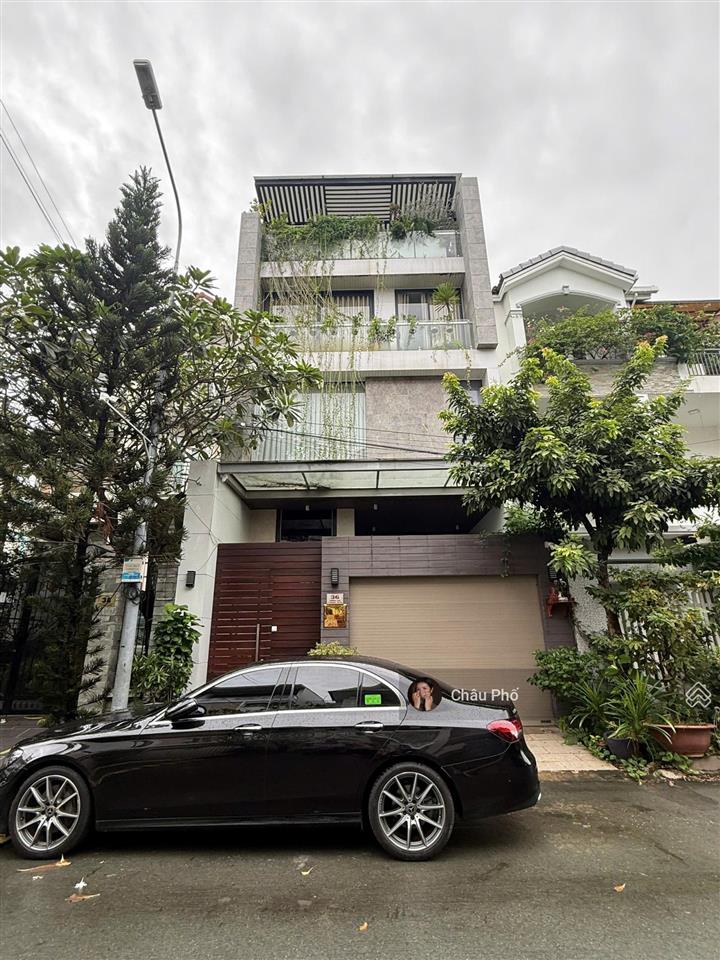 Bán nhà mt làng báo chí, thảo điền  dt 7x20m  3 tầng  hđt 60tr/tháng  giá 23 tỷ tl