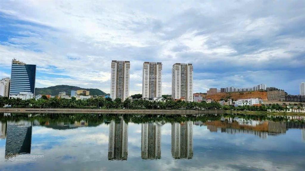 Em xuân bán căn 3pn giá 3tỷ250 rẻ nhất thị trường nội thất xịn nhà làm tâm huyết chắc chắn