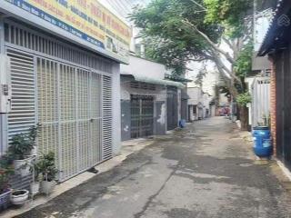 2 dãy nhà trọ kín phòng, 11x23,5 sau lưng bigc gỗ dĩ an