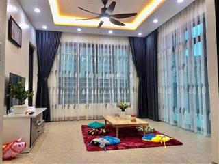 Bán nhà riêng hà trì  đa sỹ 30m ra ô tô tải tránh dt 102m2 x 4 tầng mt 7.92m. gía chỉ 129tr/m2