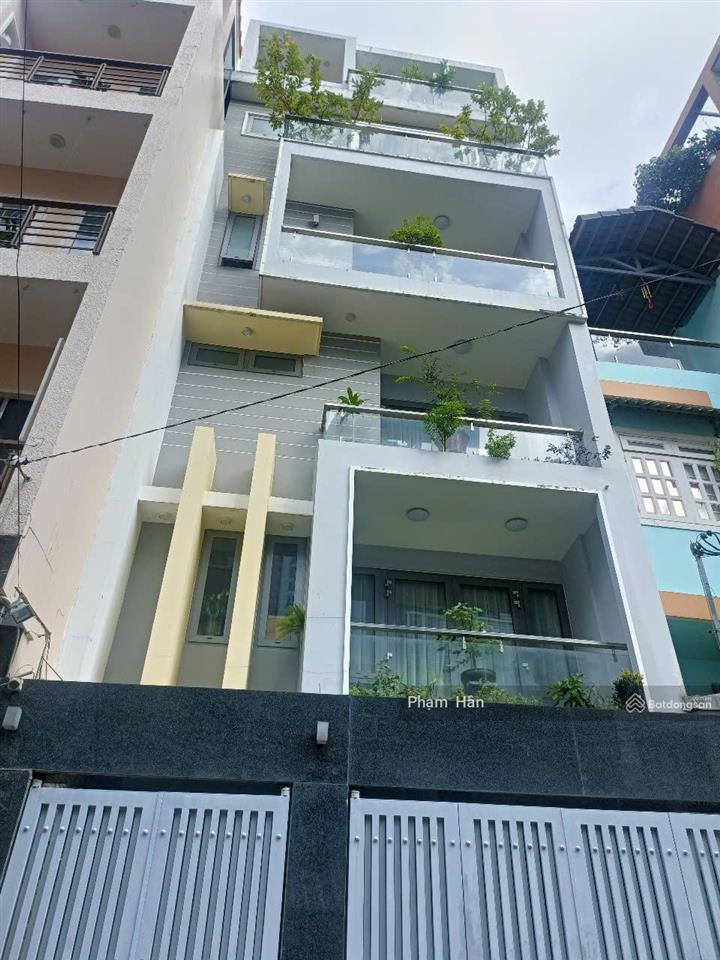 Xuất ngoại bán nhanh nhà ngang 8m kết cấu 1 trệt, 3 lầu cực hiếm đường thành thái, quận 10