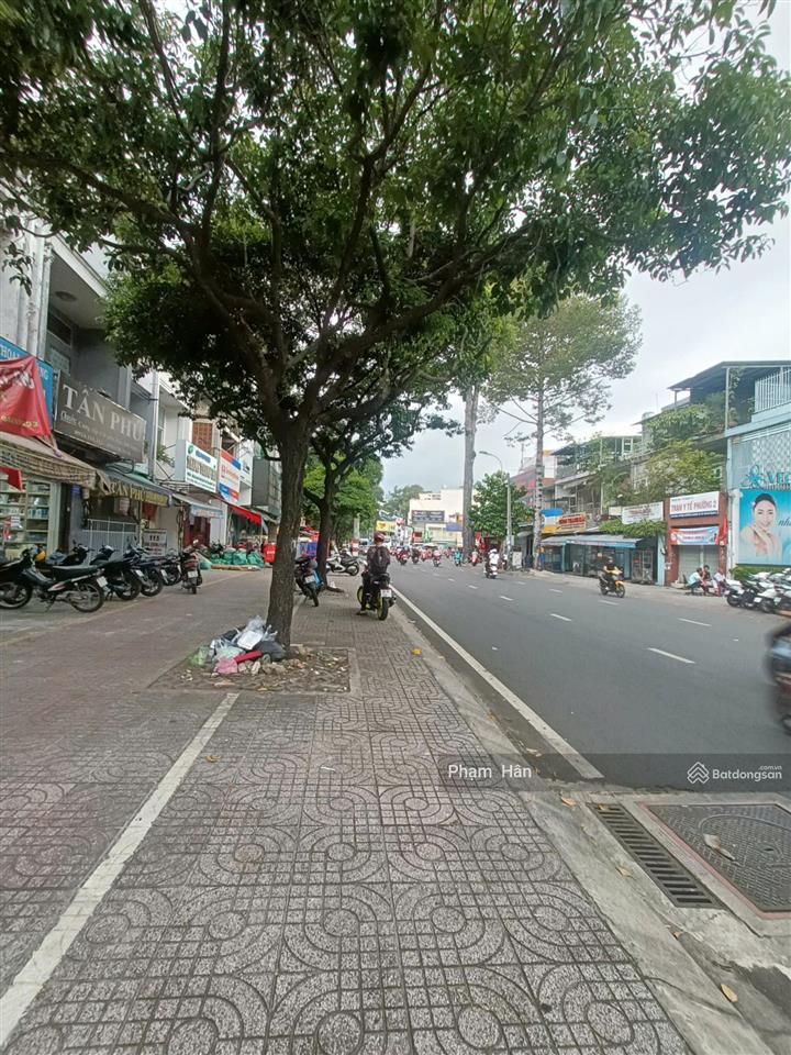 Bán căn mặt tiền diện tích 4x14.5m đường hùng vương, phường 4, quận 5