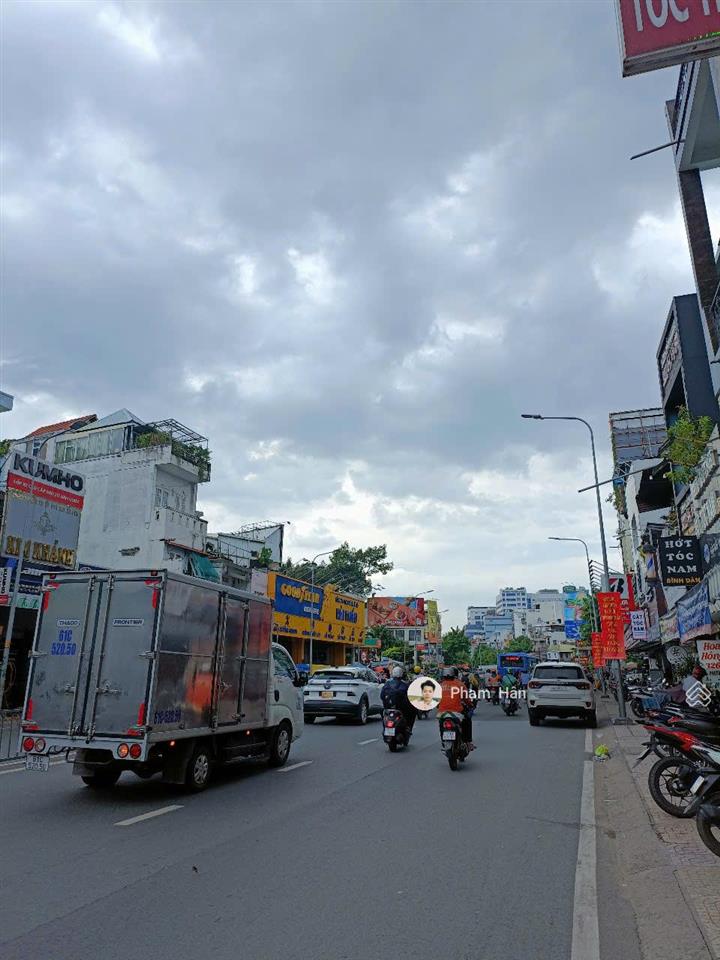 Bán nhà mặt đường lý thái tổ dt 5x18m, 21 tỷ, 87m2, quận 10, tp. hcm