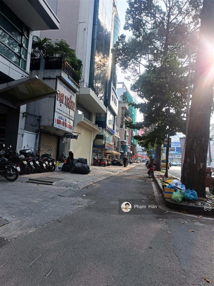 Bán nhà mặt tiền ngang 4x19m đường trần hưng đạo, quận 1 giá 28 tỷ