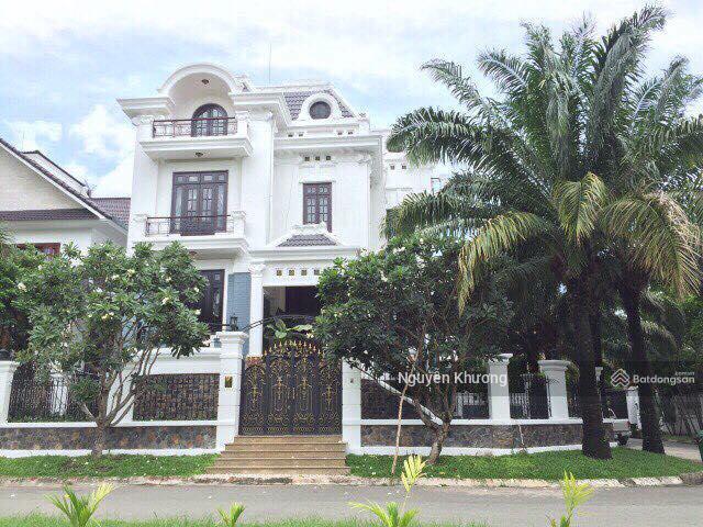 Bán gấp biệt thự cao cấp thảo điền quận 2  14x28m  4 tầng  giá bán 38 tỷ tl