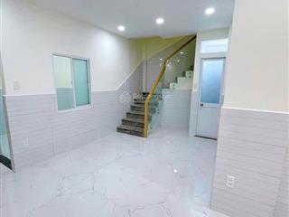 Nhà tôn thất thuyết q4 39m2  2 lầu sát mt  ko qh giá 3 tỷ nhỉnh
