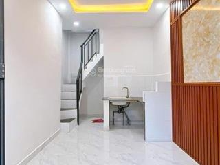 Nhà đẹp q4  hẻm 1 xẹt 15m2  3 lầu ko qh giá 2 tỷ nhỉnh