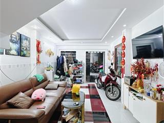 Nhà bến vân đồn q4 70m2  2 lầu đúc ko qh giá 5 tỷ nhỉnh