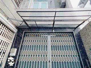 Nhà đẹp q4  2 lầu đúc  46m2  3pn  full nt  giá 4.3 tỷ tl