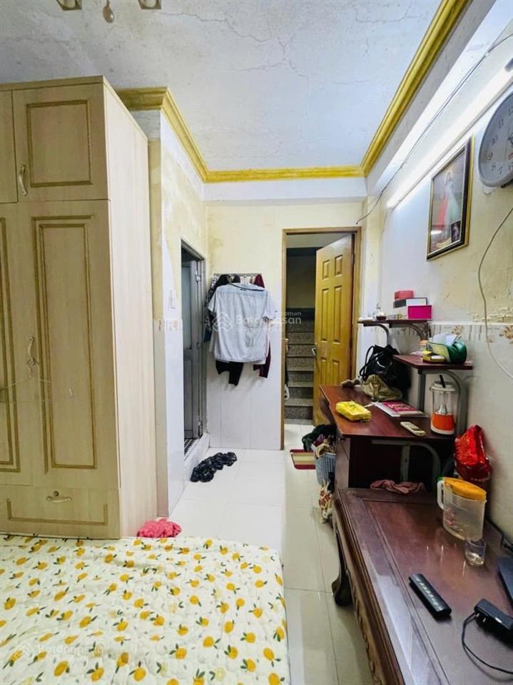 Mặt tiền đường số, q4  4 tầng  27.8m2  3pn  giá 4.6 tỷ