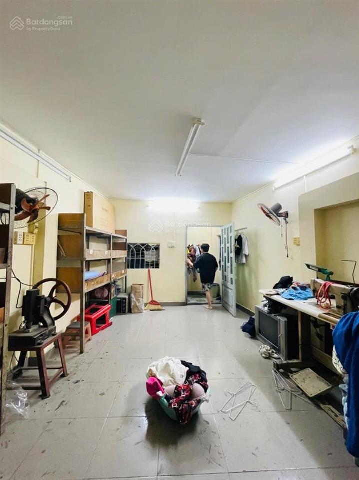 Mặt tiền đường số, q4  4 tầng  27.8m2  3pn  giá 4.6 tỷ