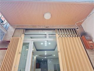 Nhà đẹp q4 sát hẻm otô  38m2 3 lầu ko qh giá 4 tỷ nhỉnh