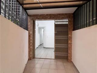 Nhà mới q4 sân rộng 66m2  2 tầng chỉ 4 tỷ nhỉnh