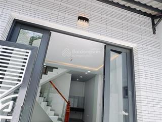 Nhà bến vân đồn q4  32m2  2 tầng đúc  ko qh  chỉ 3 tỷ nhỉnh