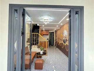 Vài bước ra mặt tiền q4  40m2  2 tầng  không qh  chỉ 4 tỷ nhỉnh