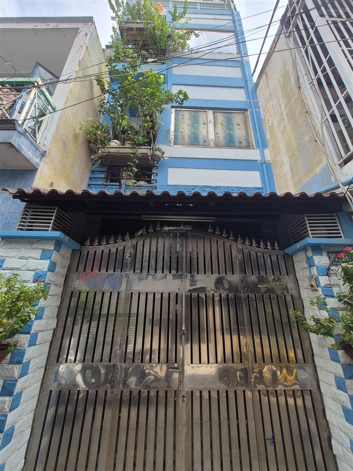 Nhà vĩnh khánh q4 4 lầu đúc  32m2 vuông vức ko qh chỉ 4.8 tỷ