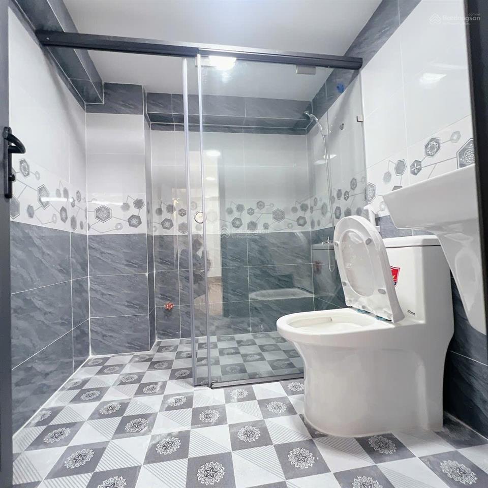 Nhà đẹp q4  căn góc  26m2  3 tầng  không qh  chỉ 3.15 tỷ