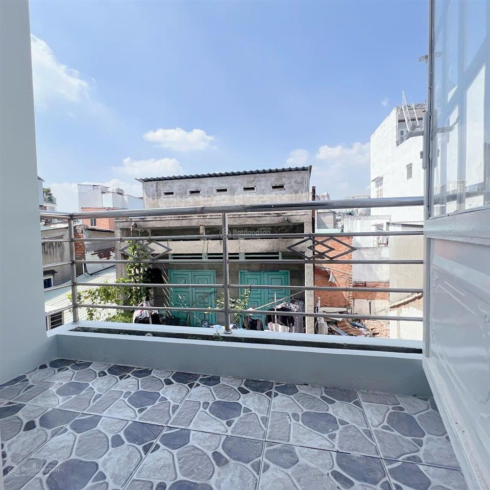 Nhà đẹp q4  căn góc  26m2  3 tầng  không qh  chỉ 3.15 tỷ