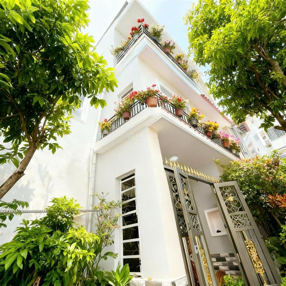 Nhà đẹp q4  căn góc  26m2  3 tầng  không qh  chỉ 3.15 tỷ