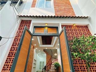 Nhà đẹp khánh hội q4  40m2  5 tầng đúc  không qh  chỉ 6.35 tỷ