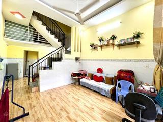 Bán nhà ngay tân kỳ tân quý, 4m x 11m, hẻm xe hơi đỗ cửa, sát mặt tiền, chỉ 4.35 tỷ