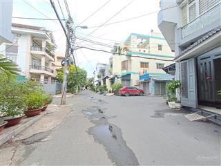 Bán nhà kênh tân hoá 5m x 10m 2 tầng vài căn ra mặt tiền nhỉnh 4 tỏi