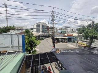 Căn góc 2 mặt tiền đường gò cát, phú hữu  dt 180m2 ngang 9m nở hậu nhẹ  đang cho thuê 35tr/tháng