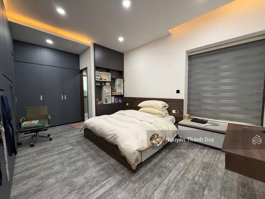 Mặt tiền võ nguyên giáp (xa lộ hà nội) ngay ga metro phước long  2200m2 ngang 30x73m  380 tỷ tl