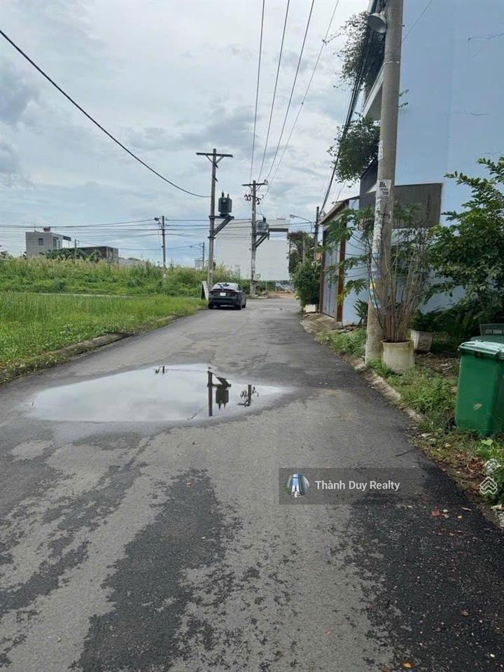 Khu phân lô đường xe tải bưng ông thoàn gồm 14 lô mua nhiều giá tốt  giá chào chỉ 62tr/m2 tl