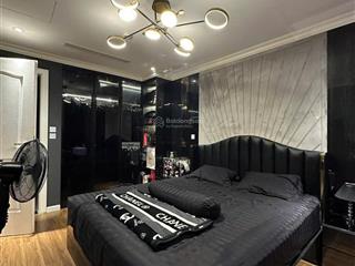 Bán căn hộ siêu vip . 3pn . full nội thất đẹp . 108m2 . giá chỉ 7.2 tỷ.liên hệ0982 623 ***