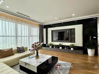 Chính chủ cần bán căn góc  cc iris garden, toà ct2, 3pn, 135m2, bc đông, 10.8 tỷ, sổ đỏ sẵn