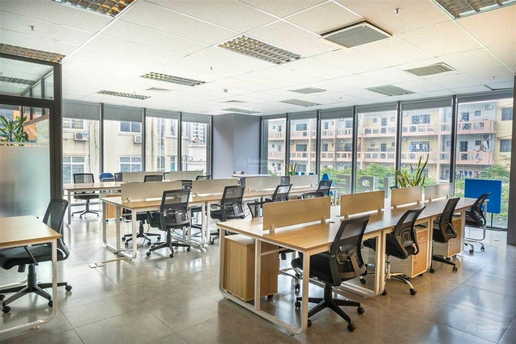 Bql vp cho thuê 200m2 cắt nhỏ từ 100m2 sẵn nội thất đẹp stellar garden ngụy như kon tum