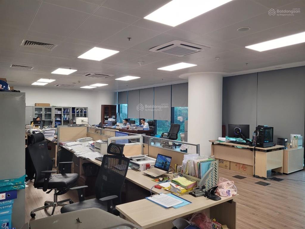 Nhượng vp thuê vinacomin dương đình nghệ 500m2 cắt nhỏ từ 100m2 sẵn đồ trở lên hạng a