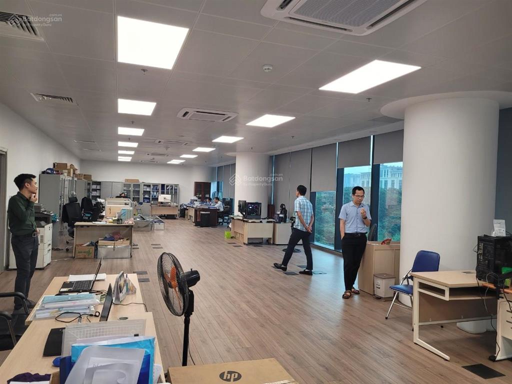 Nhượng vp thuê vinacomin dương đình nghệ 500m2 cắt nhỏ từ 100m2 sẵn đồ trở lên hạng a