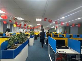 Bql trung yên plaza, 1 trung hòa cho thuê 300m2 có cắt nhỏ từ 150m2 làm việc được luôn sẵn nội thất