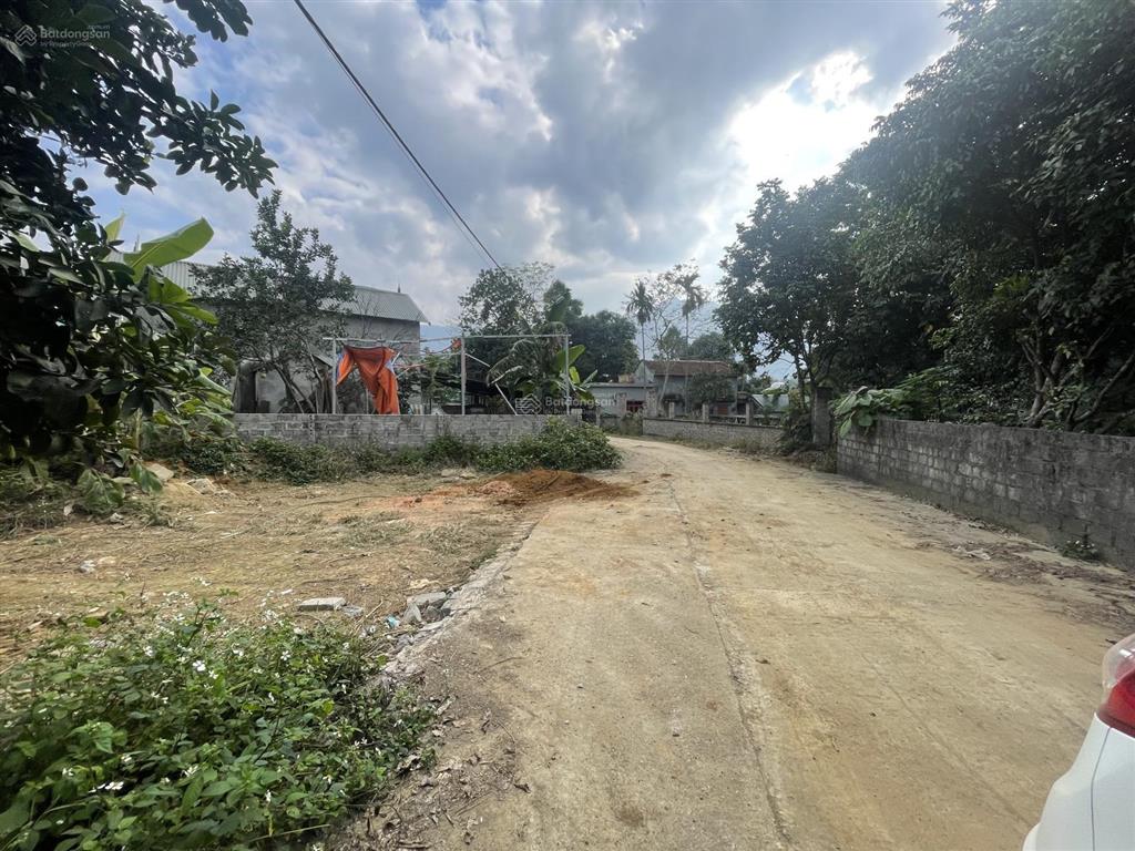 Bán đất tại xã hoà hợp, lương sơn, hòa bình, giá siêu hời chỉ với 2,7 tỷ, 207,9m2